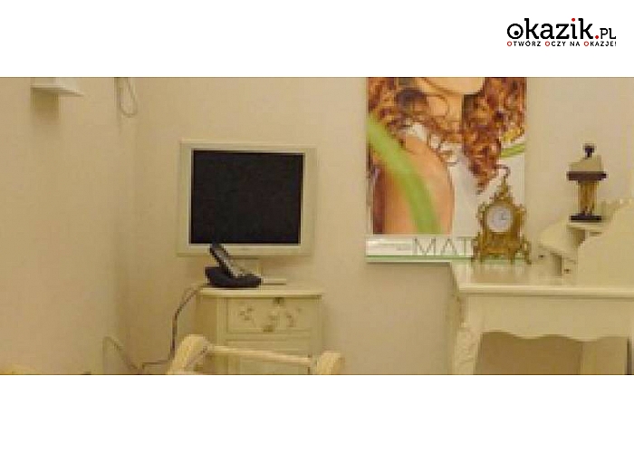  MALOWANIE, MANICURE lub PEDICURE HYBRYDOWY SHELLAC (także pakiet) w Galerii Stylu. Trwały kolor, pełen blasku (Od 19 zł)