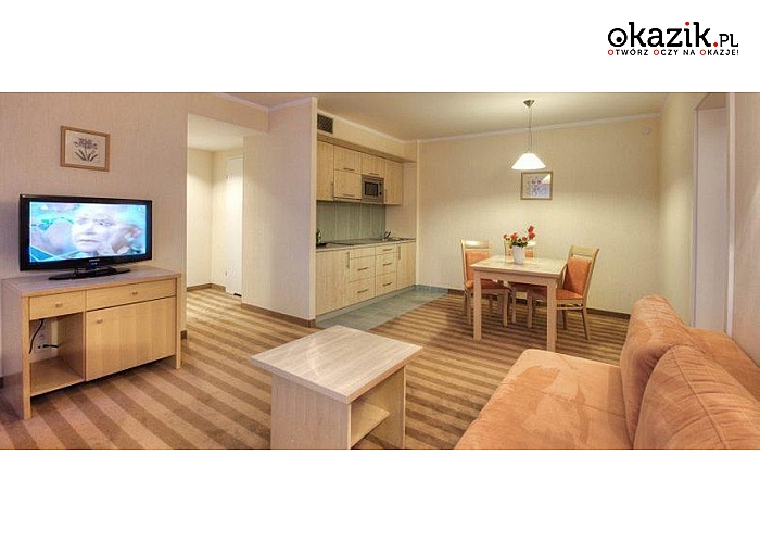 APARTAMENTY ZGODA By De Silva WARSZAWA. Pobyty ze śniadaniami w hotelu z WiFi, sejfem, obsługą pokojową oraz pralnią samoobsługową. Pokoje z łazienkami, balkonem, aneksem kuchennym, lodówką, radio i telewizją.