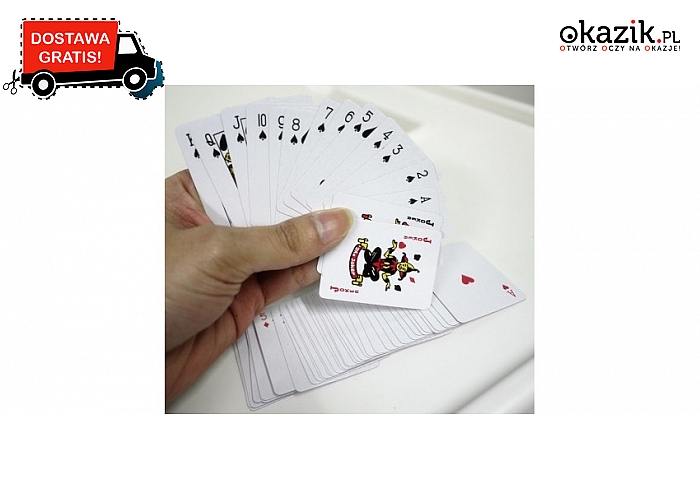 Mini karty do gry o wymiarach 5,3x3,8 cm. Wykonane z twardego papieru.
