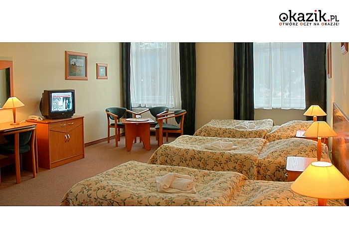 SZKLARSKA PORĘBA, Hotel Bosman. WAKACJE ze śniadaniami, dostępem do strefy saun, fotelem masującym i bilardem.