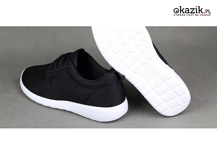 Klasyczne buty sportowe unisex z piankową podeszwą, czarno – białe, wiele rozmiarów (40 zł)