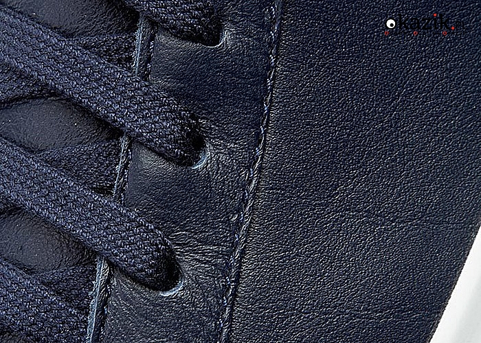 Buty męskie Adidas CourtVantage! Cholewka wykonana z wysokiej jakości skóry licowej! Technologia Ortholite!