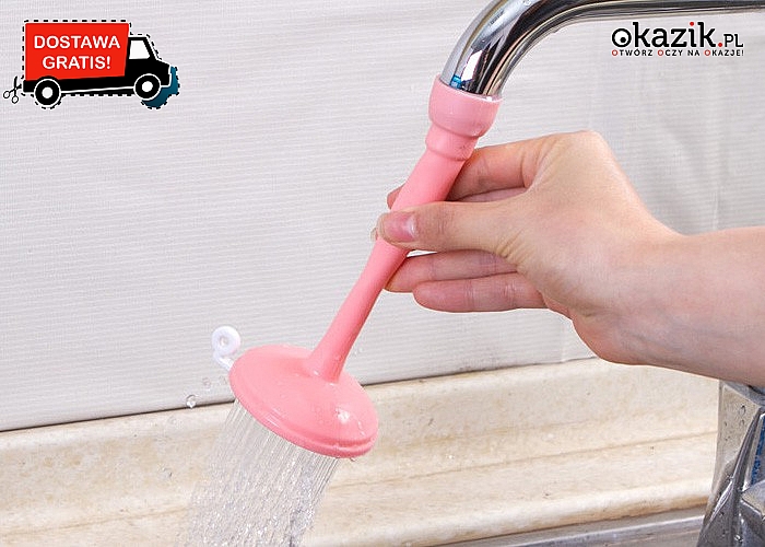 Praktyczne przedłużenie kuchennego kranu, które pozwala wodzie płynąć jak w prysznicu