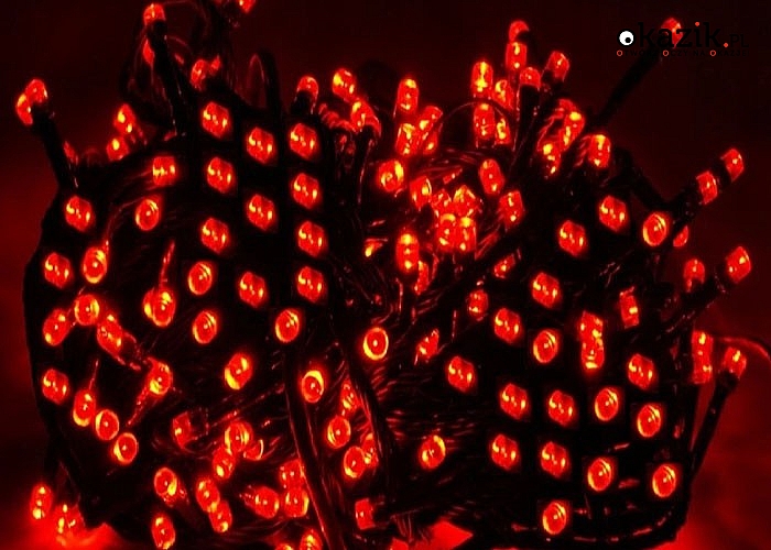 Zestaw pięknych lampek choinkowych LED, idealnie wpisze się w choinkę jako ozdoba nadająca jej nieco zimowego klimatu