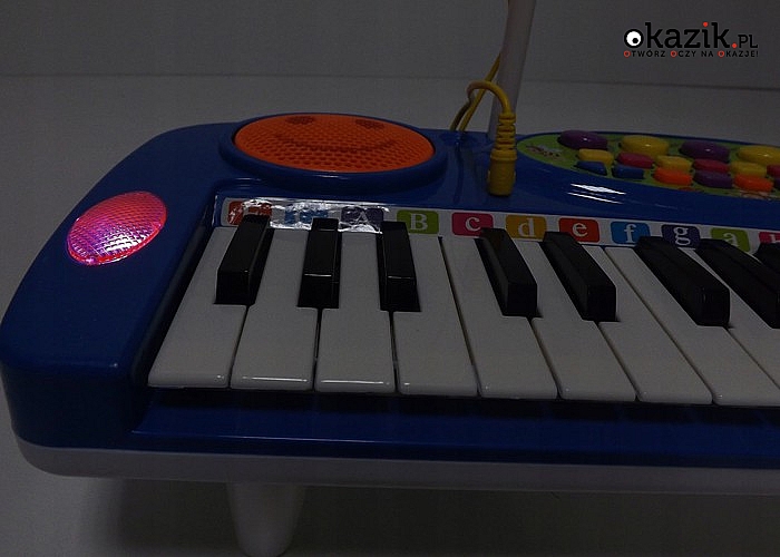 Niebieskie organy z mikrofonem, 37 klawiszy! 4 przyciski, które imitują dźwięki trąbki!