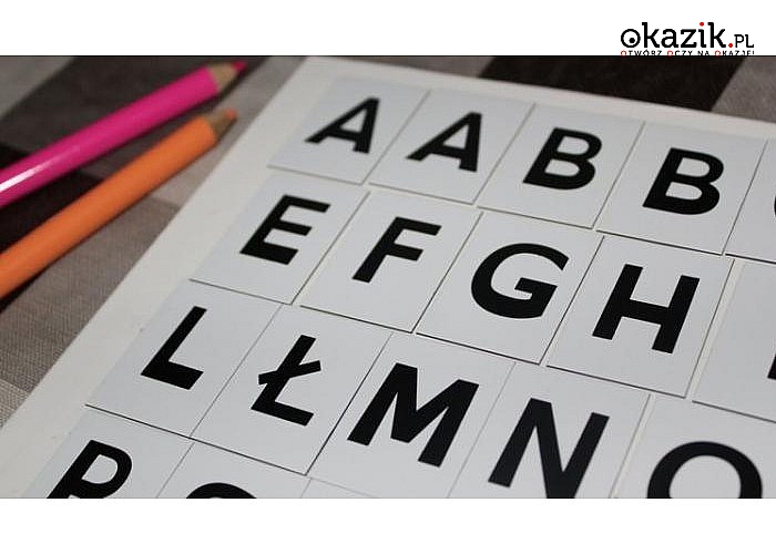 Alfabet dla dzieci dyslektycznych zaprojektowany z różnicowaniem podobnych do siebie pod względem graficznym liter