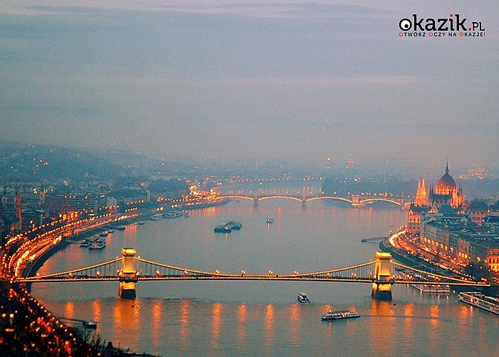 Rozświetlony Budapeszt nocą robi wrażenie! Musisz to zobaczyć, sylwestrowa noc na Węgrzech będzie niezapomniana